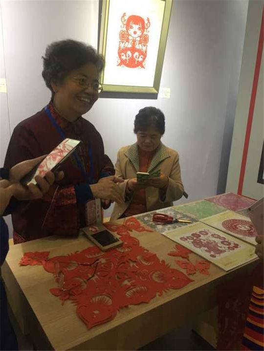 推動(dòng)傳統(tǒng)工藝融入當(dāng)代生活 “四川傳統(tǒng)工藝振興實(shí)施計(jì)劃”將出臺(tái)，文化研修活動(dòng)率先啟動(dòng)